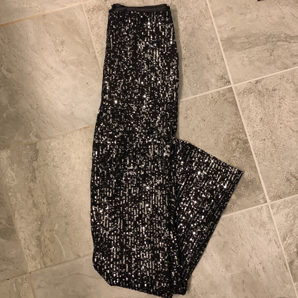 NWT lulu’s sequins pants.